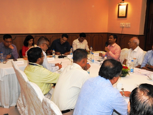 Initiative to promote Low Cost Jute Carry Bags in West Bengal in association with Urban Development & Municipal Affairs Department, Govt. of West Bengal and West Bengal Industrial Development Corporation Initiative to promote Low Cost Jute Carry Bags in West Bengal in association with Urban Development & Municipal Affairs Department, Govt. of West Bengal and West Bengal Industrial Development Corporation