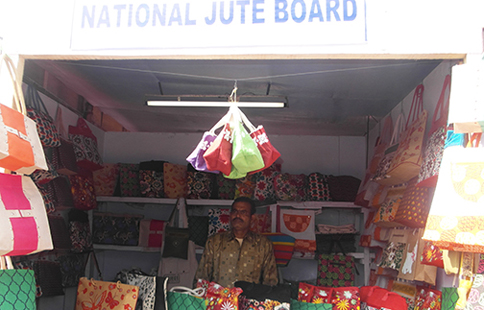 SARAS Mela 2015-16 at Central Park, Salt Lake, Kolkata SARAS Mela 2015-16 at Central Park, Salt Lake, Kolkata