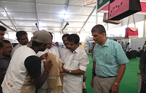 During the visit of Coir Minister Shri.Adoor Prakash to Jute Pavilion on 4th Feb 2016 During the visit of Coir Minister Shri.Adoor Prakash to Jute Pavilion on 4th Feb 2016