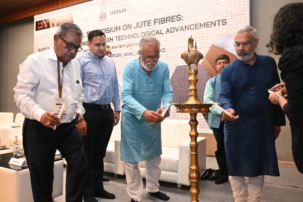 Glimpses of National Symposium on Jute Fibre- Ahmedabad on 18 Sep 2024 Glimpses of National Symposium on Jute Fibre- Ahmedabad on 18 Sep 2024