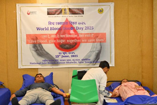 Some glimpses of Blood Donation Camp organised by National Jute Board on the eve of World Blood Donor Day. Auspicious Day started with pledge taking ceremony administered by Secretary Shri Shashi Bhushan Singh followed by blood donation.