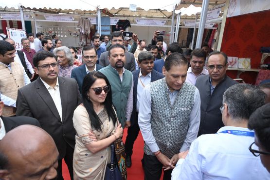 Visit to Exhibition Pavilion, EKTA Event Shimla on 19/05/2025 by Hon'ble Chief Guest and Senior Officers of Ministry of Textiles in presence of Secretary, National Jute Board Visit to Exhibition Pavilion, EKTA Event Shimla on 19/05/2025 by Hon'ble Chief Guest and Senior Officers of Ministry of Textiles in presence of Secretary, National Jute Board