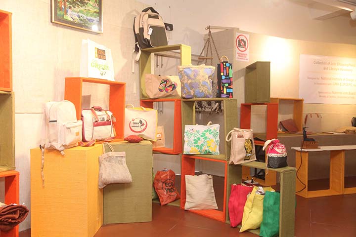 Display of Jute Diversified Products at Rabindra Tirtha, Kolkata, during National Seminar on Jute Diversified Products at Kolkata